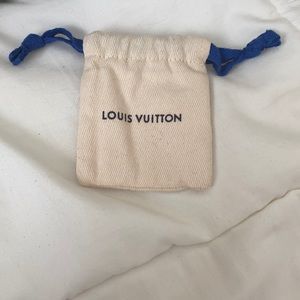 Louis Vuitton draw string bag. Authentic real.